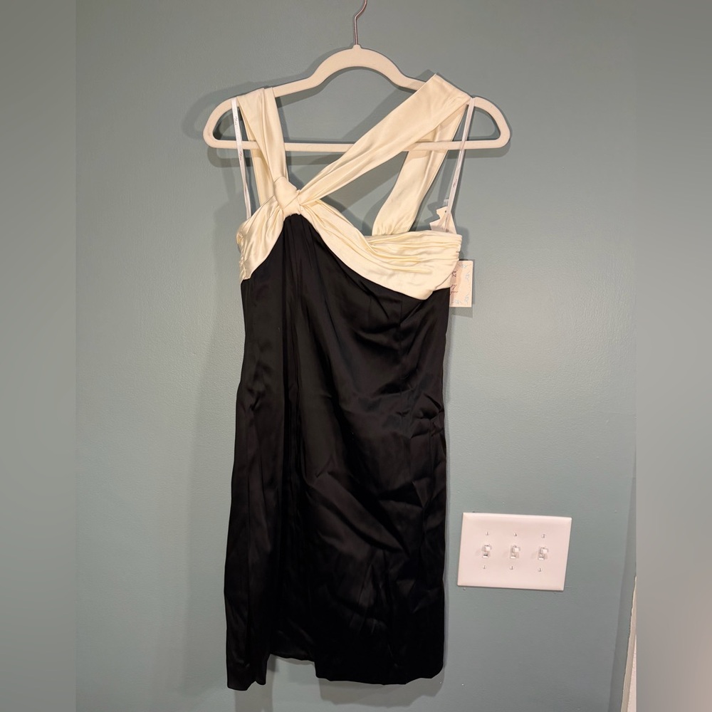Suzi Chin for Maggy Boutique One Shoulder Black and Cream Dress Sz 4